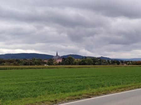 Himmelkron es un pueblo muy tranquilo, tanto que Francisco echa de menos todo ese ruido y gentío que tanto detestaba en Granada