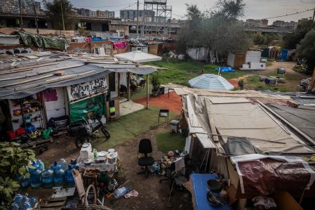 Las de los gitanos rumanos son las construcciones que de la Sagrera que mejores condiciones reúnen