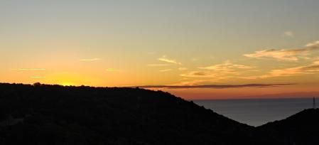 La sierra de Tramontana de Mallorca vista desde las montañas del Vallès.