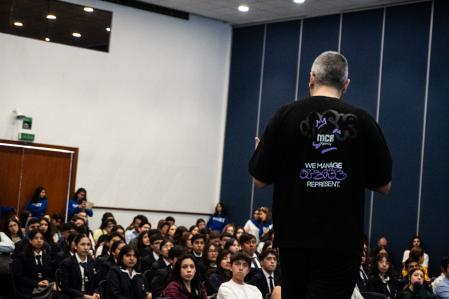 Da ponencias a universidades sobre el influencer marketing