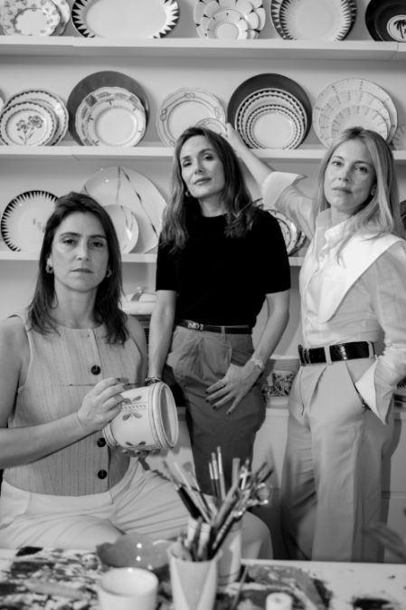 María José González-Moro, Juqui Suárez de Lezo y Marta Cotoner retratadas en su 'showroom' madrileño