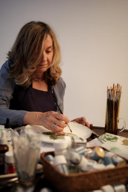 Madre de Belén Martínez-Aldama, socia y tocaya trabajan en su taller