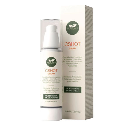 CSHOT Cream, con vitaminas C y E, ácido hialurónico, niacinamida y aloe vera, de Skintuals (14,99 euros)