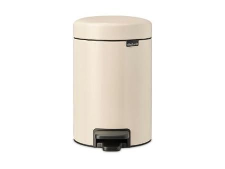 Brabantia - NewIcon Cubo de Pedal 3L - Papelera Pequeña para Baño o Aseo - Tapa de Cierre Suave - Funcionamiento con Pedal Ligero - Cubo Interior Extraíble - Soft Beige - 17 x 24 x 27 cm