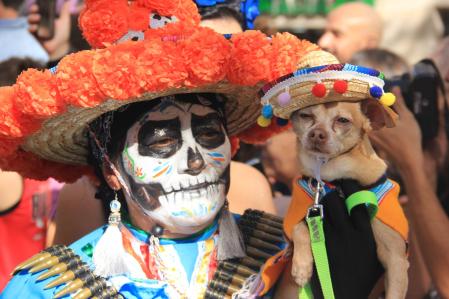 Catrinas en la Rambla de Barcelona.