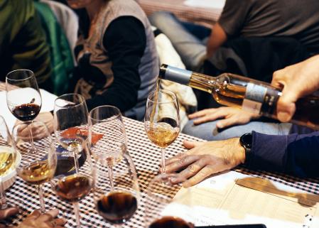 Cata de vinos dulces elaborados con malvasía de Sitges&nbsp;