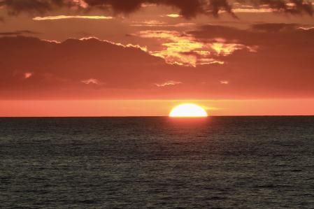 Amanecer visto desde la costa de Calella de Palafrugell.
