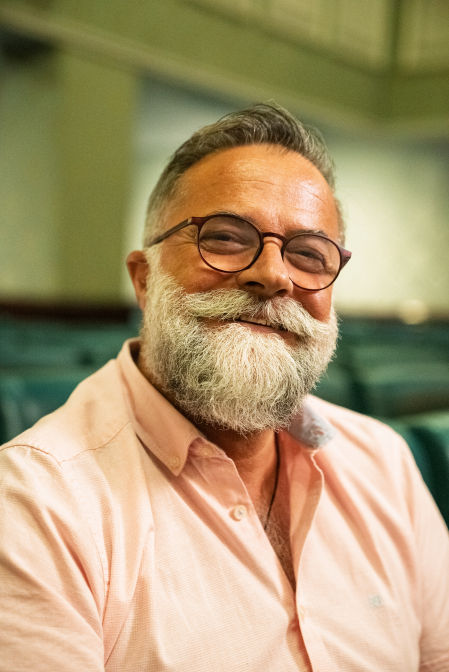 Antonio imparte clases en la Escuela Técnica Superior de Edificación de la Universidad Politécnica de Madrid y su metodología se aleja de las tradicionales clases magistrales