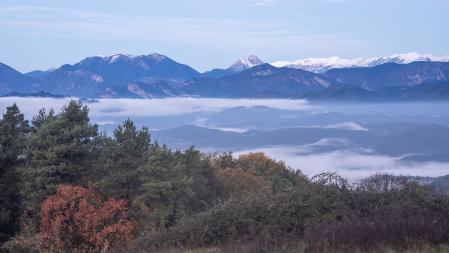 Paisaje divisado al amanecer desde el mirador de Els Munts.