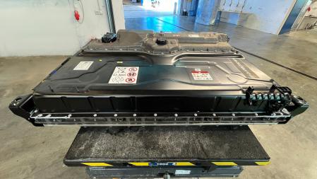 Una batería de híbrido enchufable analizada por el ADAC para estudiar su degradación con el tiempo&nbsp;