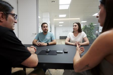 Lejos de perder importancia, la página web vuelve a ocupar un lugar central