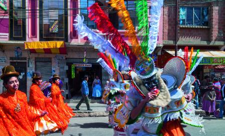 'Every Building on Avenida Alfonso Ugarte', de&nbsp;Claudia Joskowicz&nbsp;&nbsp;