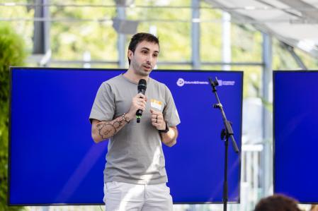 La empresa analiza desde las métricas de un perfil hasta el comportamiento de sus competidores y las tendencias más recientes