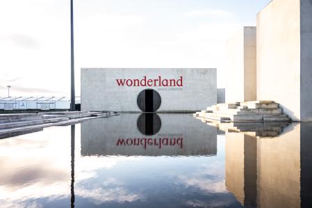 'Wonderland' es el nombre de la exposición en la Fundación MOP