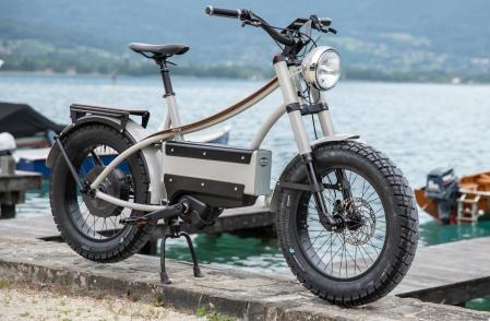 La estilosa bici eléctrica hecha a mano y de espíritu vintage.