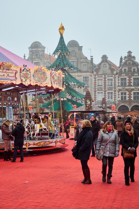 Grand Place de la localidad francesa de Arrás en Navidad