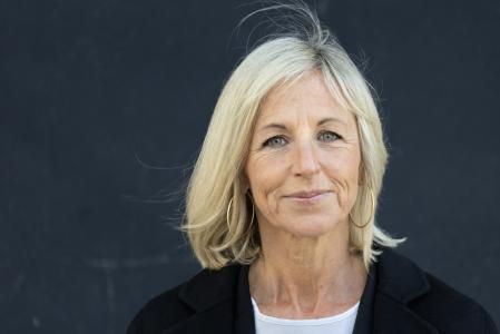 Espallargas no tenía referentes familiares que hubieran ejercido la abogacía, pero le motivó la profesión por su labor social y compromiso con las personas.