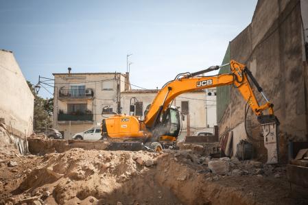 Obres i Paviments Llovet incorpora por primera vez una línea de interiores para entornos industriales