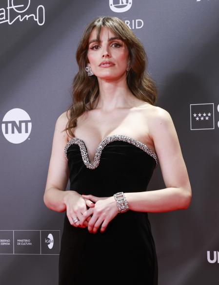 Lux Pascal , en la alfombra roja de los Premios Platino.