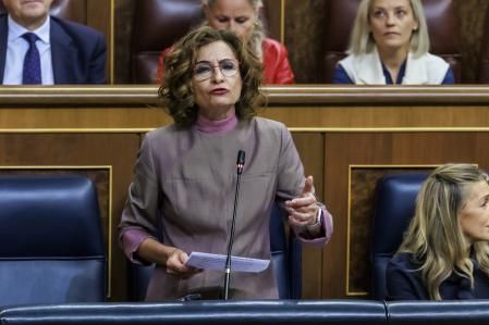 Sesión de control al Gobierno en el Congreso de los Diputados Maria Jesus Montero Yolanda Diaz