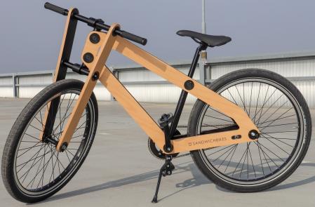 La estilosa bici de madera ideal para amantes de los materiales sostenibles.