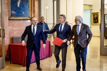 Alejandro Fernández, Alberto Núñez Feijóo y Josep Sánchez Llibre el viernes en Foment