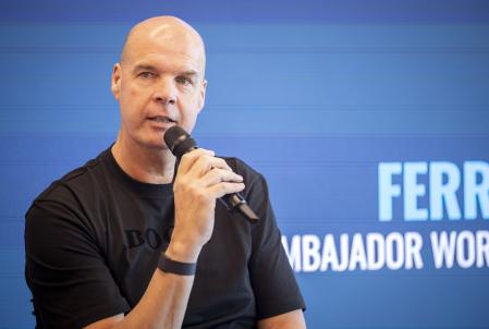 Ferran Martínez durante una conferencia