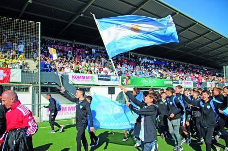 “Queremos que un niño de cualquier parte del mundo pueda conocer otras culturas sin dejar de ser futbolista”