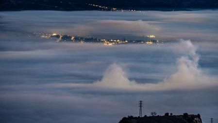 Nieblas al amanecer en Manlleu.