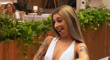 Alba en 'First Dates'