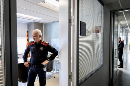 El comisario Miquel Àngel García Alvira en la comisaría de Horta-Guinardó