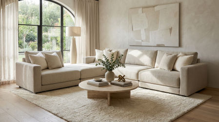 Un sofá diseñado a medida para convivir con el espacio y la vida cotidiana de cada hogar