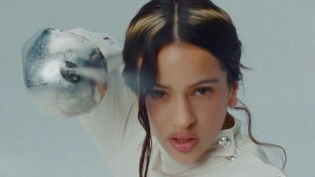 Frame del videoclip de 'La Perla' de Rosalía