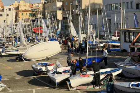 Los últimos preparativos de la 49 Palamós Crhistmas Race.
