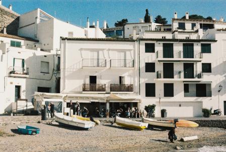 Barquitas en la playa de Cadaqués