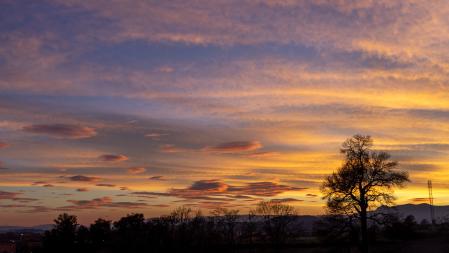 Bello atardecer en Manlleu.