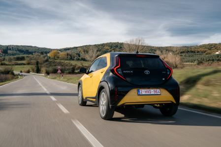 La gama del Aygo X Cross Hybrid está disponible en cuatro acabados: Play, Like, Chic y el nuevo GR SPORT&nbsp;