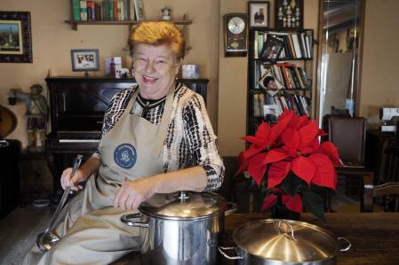La cocinera Rosa Freixes, en Sils. 