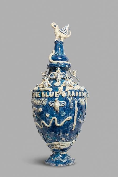 Nuevo barroco. Jarrón distópico The Blue Garden, de Cesc Abad