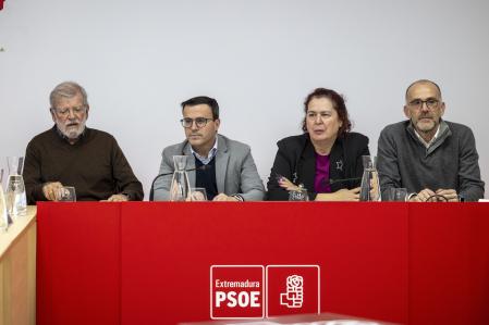 MÉRIDA, 22/12/2025.- Reunión de la Ejecutiva Regional del Partido Socialista Extremadura PSOE, en Mérida, tras conocerse el resultado de las elecciones autonómicas del 21 D. EFE/ Jero Morales