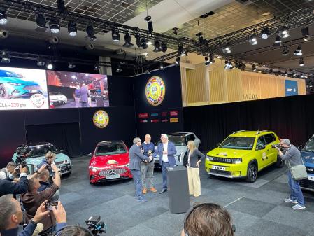 El anuncio del premio COTY 2026 se ha realizado en el salón del automóvil de Bruselas