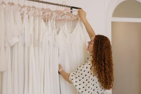 La diseñadora trata cada pieza como una creación única