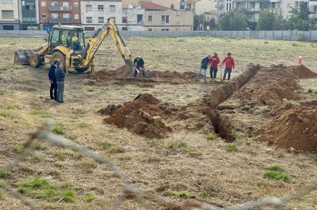 Inicio de los estudios geotécnicos en el solar de El Corte Inglés .