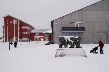 Exterior del Parlamento de Groenlandia en Nuuk