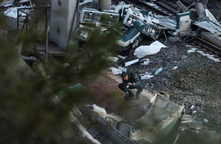 Lo complicado en este tipo de accidentes es que la violencia sufrida por las víctimas hace más laboriosa&nbsp; la identificación.&nbsp;