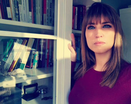 Sandra, que es autora de dos libros, tiene muy presente la literatura en su hogar.