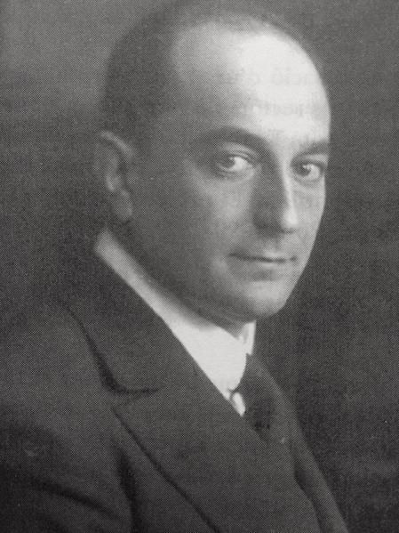 Esteban Terradas Illa, en 1925.