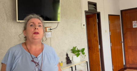 Vive en un pequeño esudio donde paga unos 210 euros de alquiler