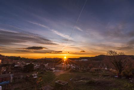 El cielo del amanecer en Sant Quintí de Mediona.