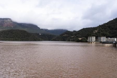 El pantano de Sau luce esplendoroso 